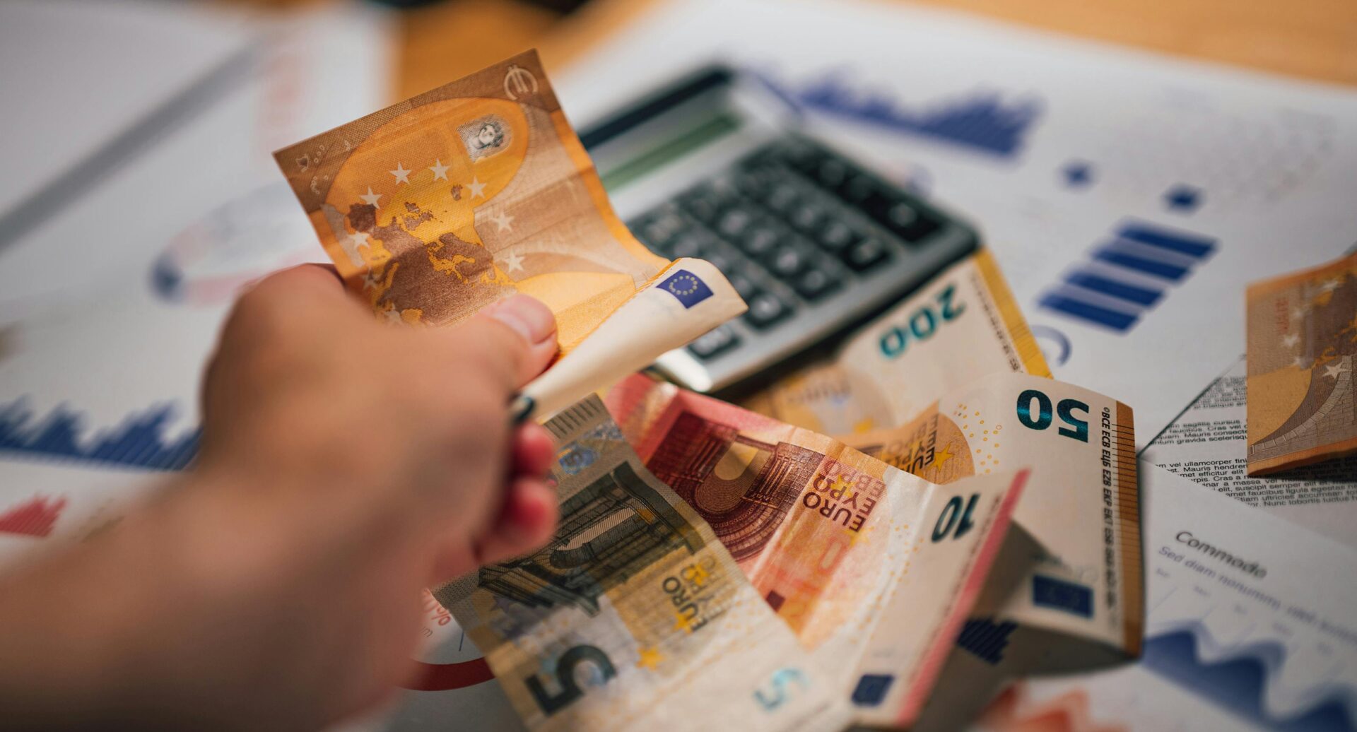 Euro Banknoten Mit Finanzdokumenten Und Taschenrechner